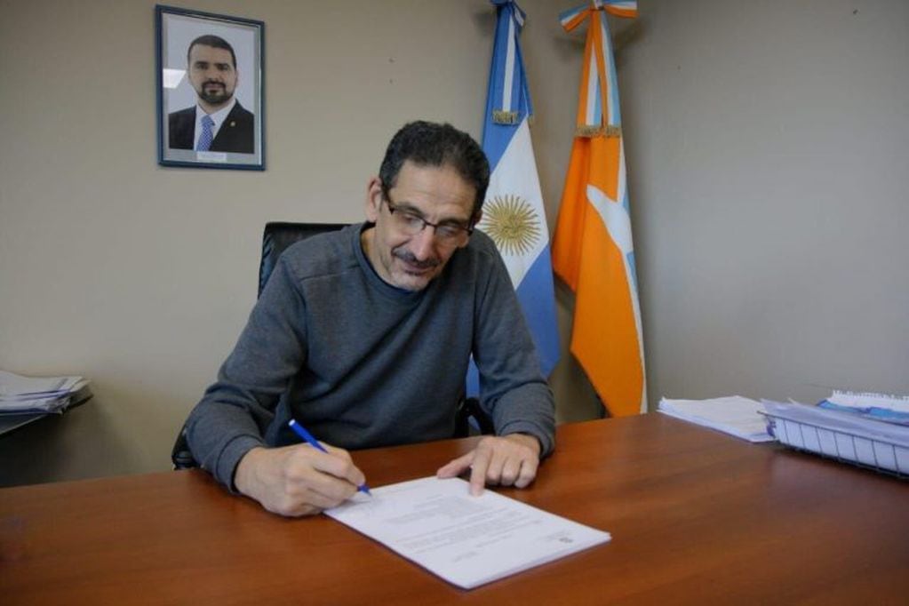 Gustavo Daniel Rodriguez, Secretario de Economía y Finanzas del Municipio.
