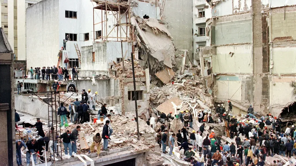 El atentado en la AMIA fue en 1994 y dejó 85 víctimas. Foto: Web.