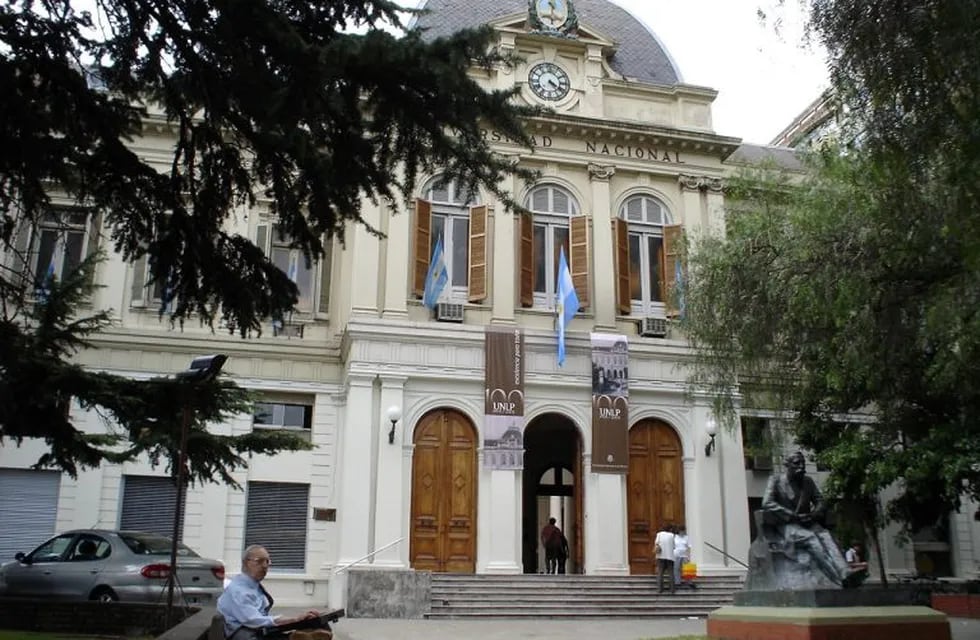 Universidad Nacional de La Plata (web).