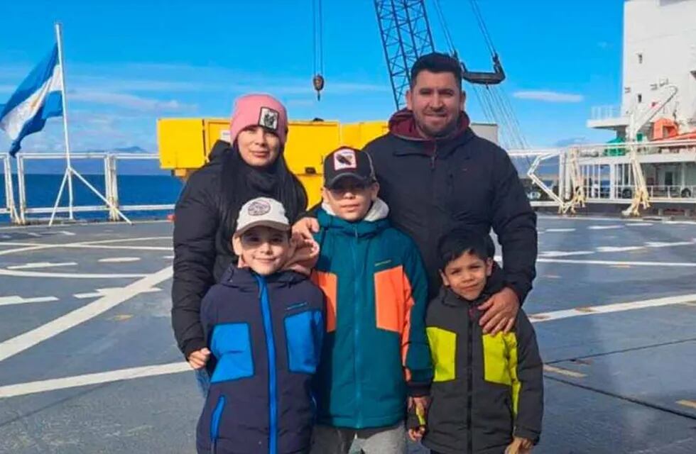 La familia santiagueña que vivirá en la Antártida Argentina para dar clases.