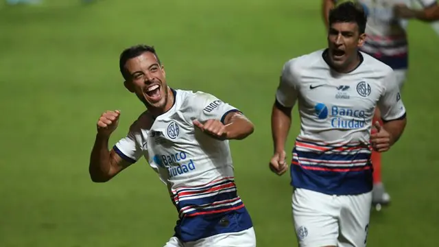 Franco Di Santo en San Lorenzo