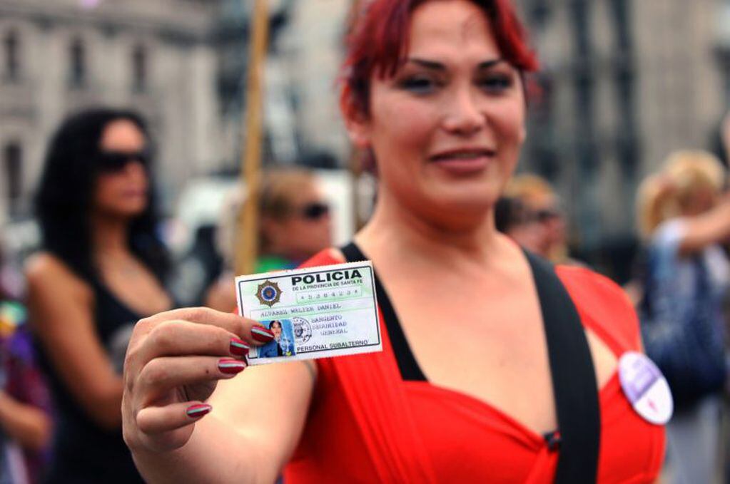 Protesta en el Congreso por la ley de Identidad sexual (Foto: AFP PHOTO/Daniel GARCIA)