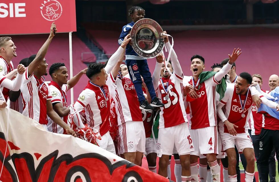 El Ajax se coronó como el nuevo campeón de la liga Eredivisie.