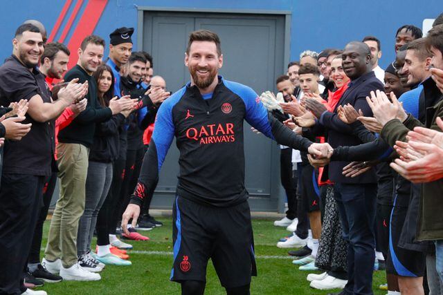 Messi fue agasajado en su regreso al PSG