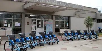 Donaron 10 sillas de ruedas al hospital Alvear