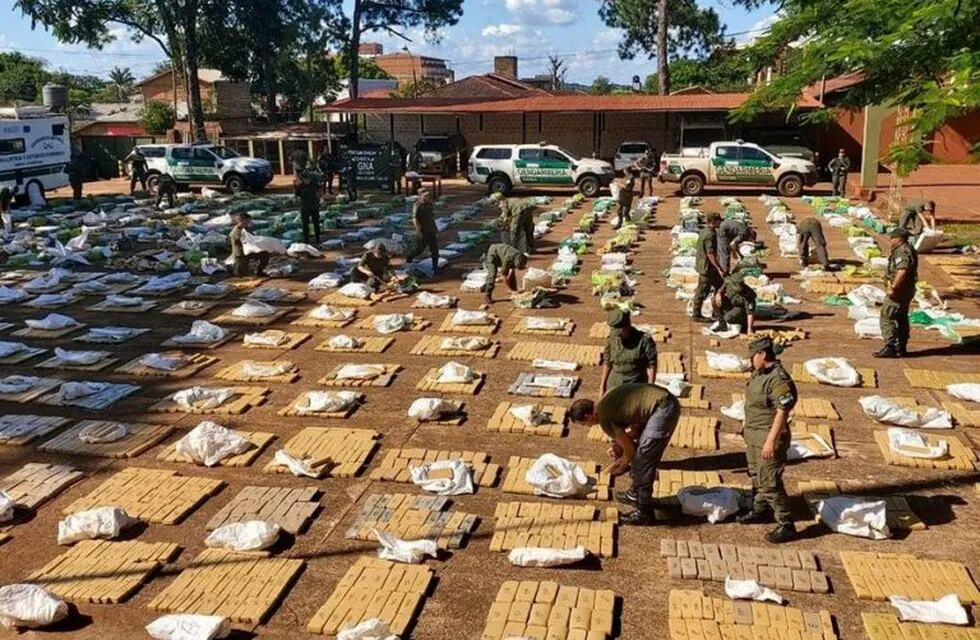 Gendarmería secuestró más de 10 toneladas de marihuana. (foto GN)