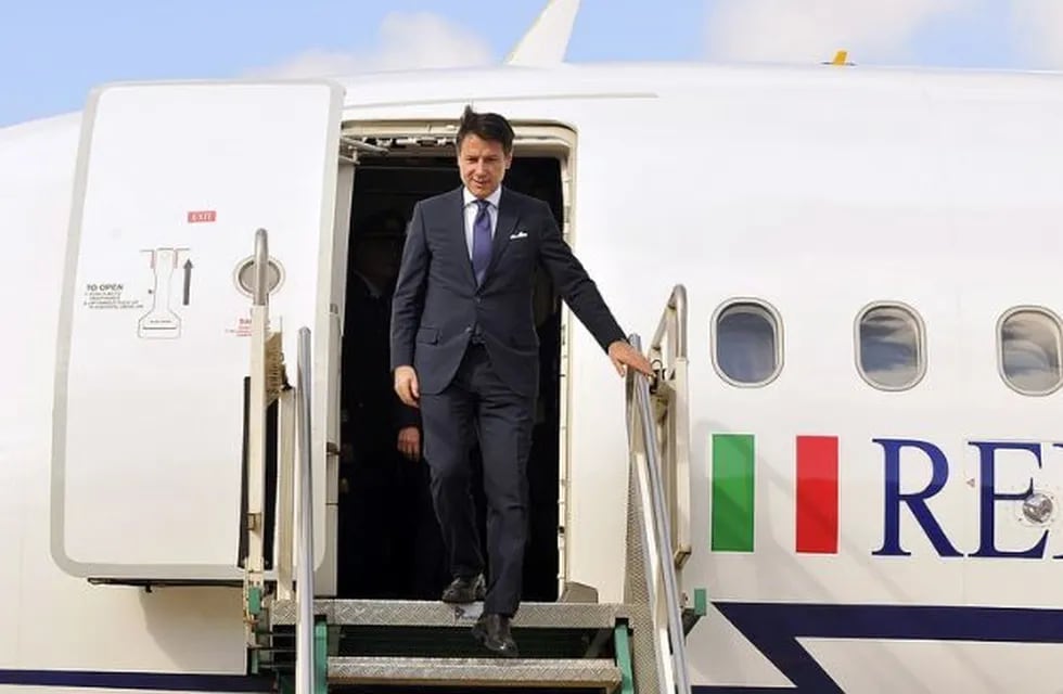 El premier italiano llegó a la Argentina y por la tarde se reúne con Macri.