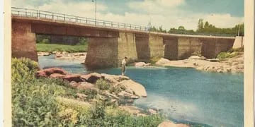 Puente central de Carlos Paz en 1954.