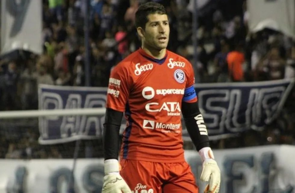 Cristian Aracena, arquero de Independiente Rivadavia.
