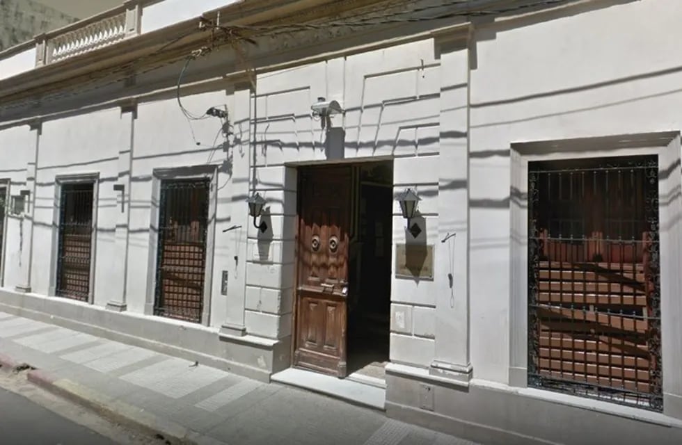 Escuela Técnica Carmen Molina de Llano en Corrientes. Denunciaron más de 30 casos de abuso sexual en alumnos.