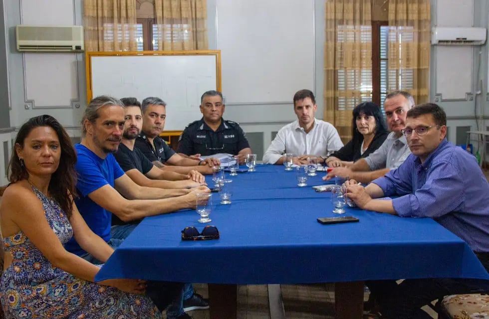 Los concejales de Rafaela se reunieron con la cúpula de la policía