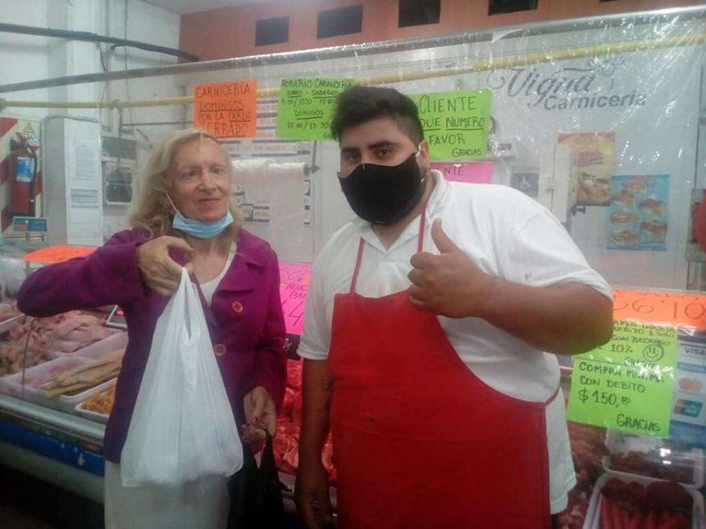 Zulma Lobato se fue de vacaciones a Mar del Plata y un carnicero le regaló el asado. (Foto: Lautaro Reyes).