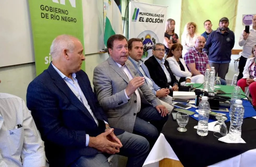 Conferencia de prensa Gobernador de Río Negro.
