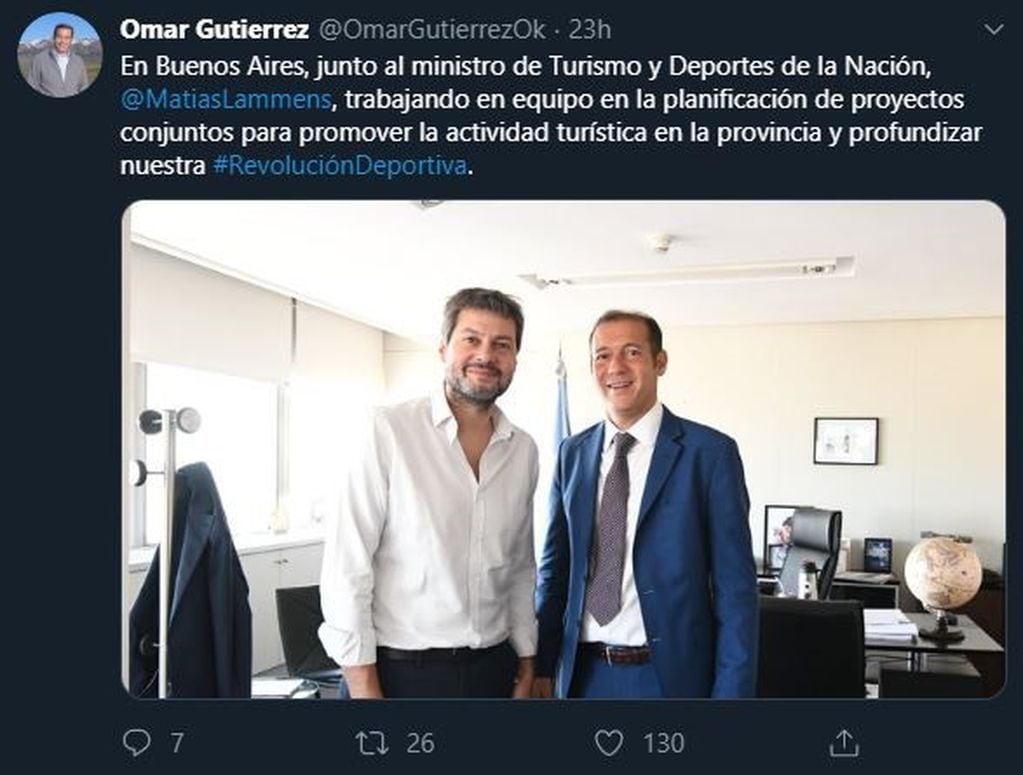 Matías Lammens junto a Omar Gutiérrez (web).