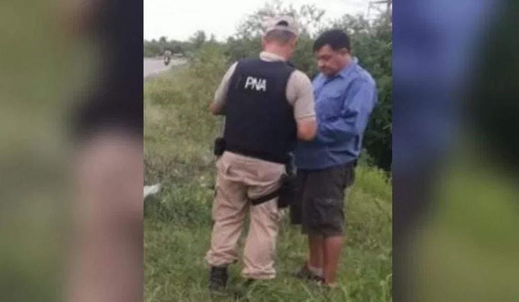 Un comisario de Chaco fue detenido por robar durmientes de quebracho de las vías. (Foto: Primera Línea)