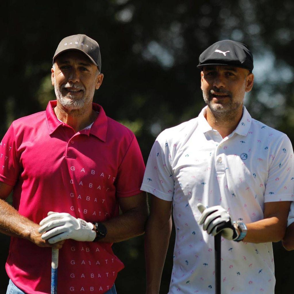 El exentrenador de Barcelona comparte con "Batigol" la pasión por el golf.