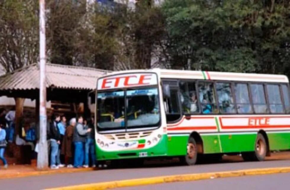 Esta mañana no hubo servicio de colectivos urbanos por más de una hora.