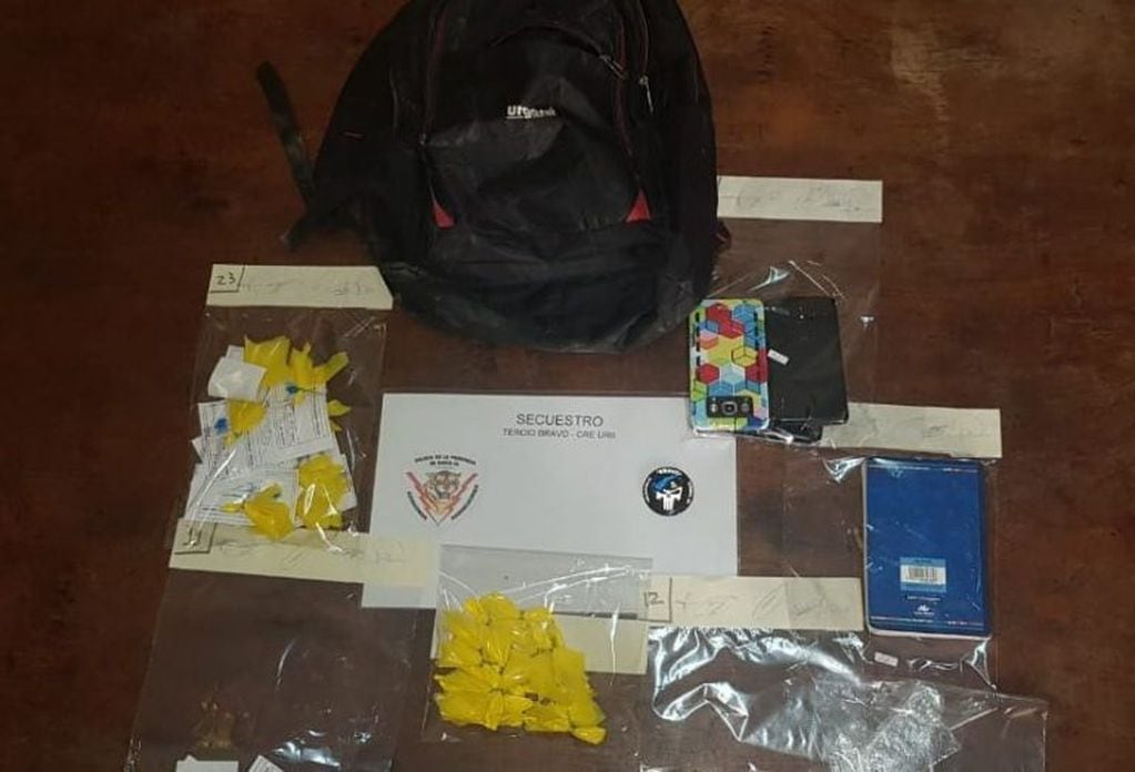 Varios allanamientos con secuestro de drogas, armas y 15 demorados (Ministerio de Seguridad)