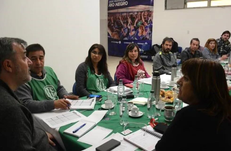 Reunión de UPCN en Río Negro por acuerdo salarial.