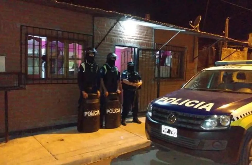 Desbarataron una peligrosa banda dedicada a robar y desarmar motocicletas. (Foto: Policía de Tucumán)