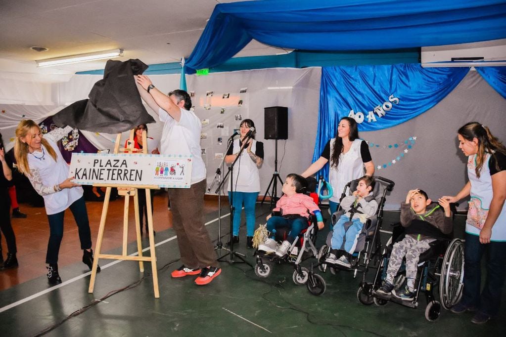 La escuela especial Kayú Chénèn celebró su 40º aniversario
