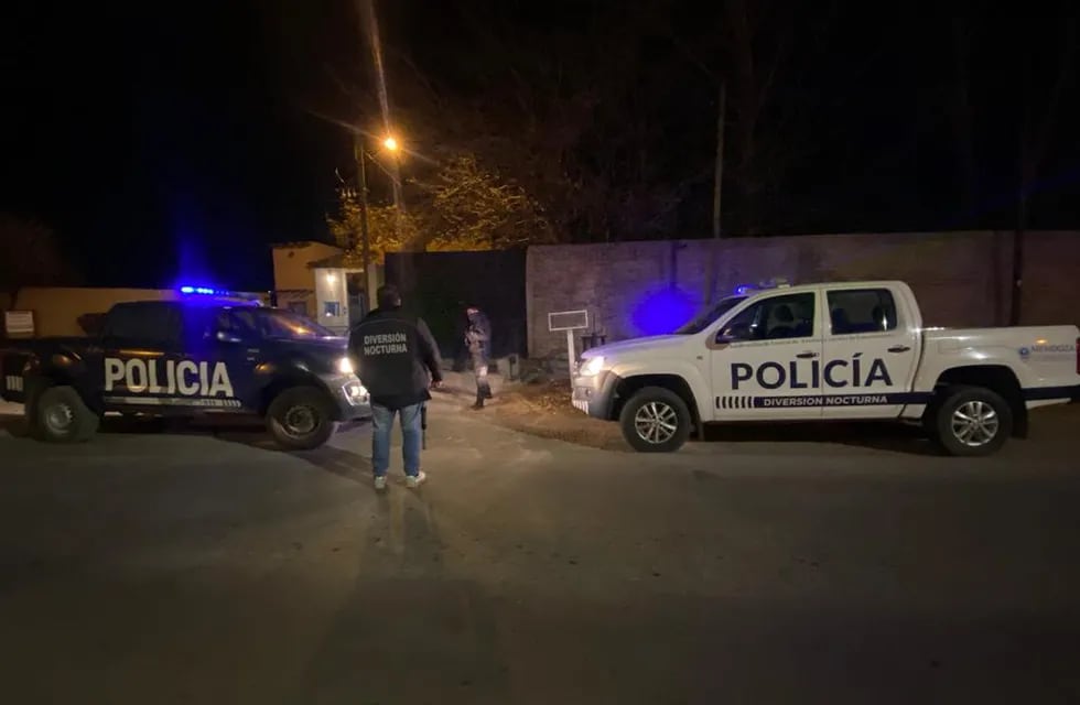 Desactivaron 3 fiestas clandestinas en Mendoza.
