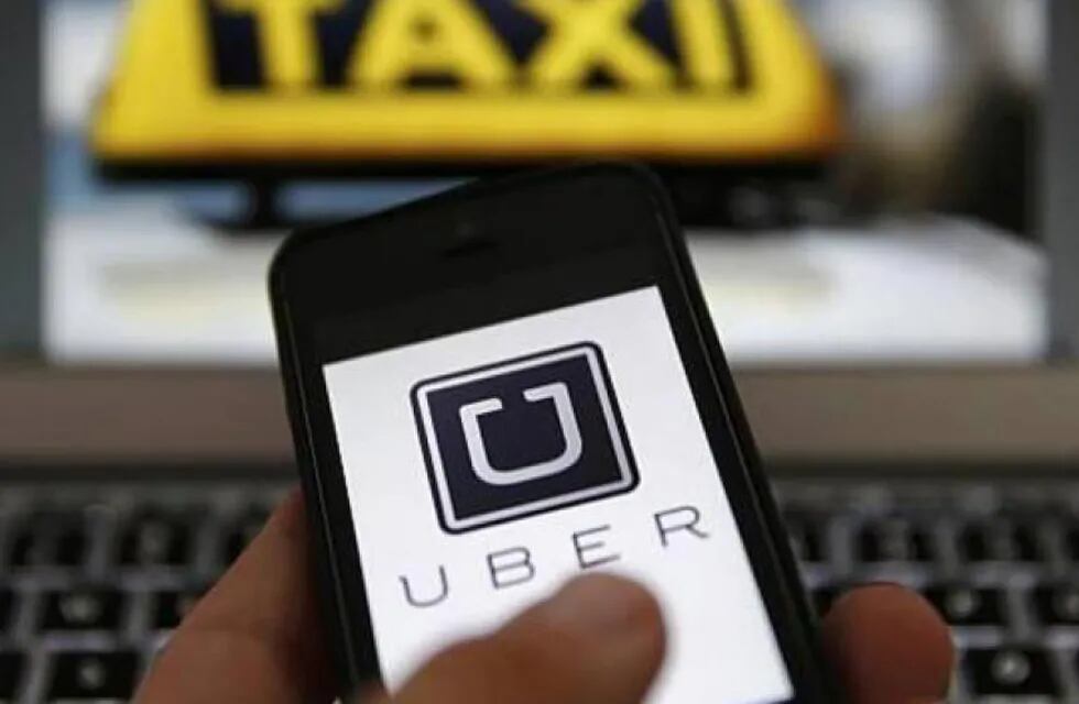 Taxistas siguen resistiéndose a la llegada de Uber a Rosario