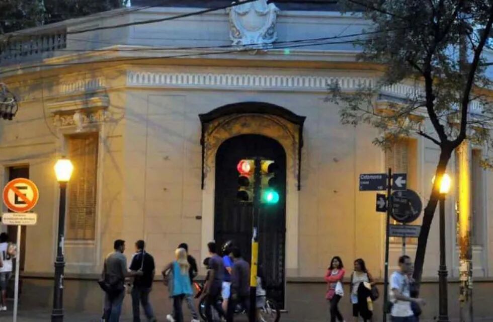 Sede del Arzobispado de Mendoza. (Foto diario Los Andes).