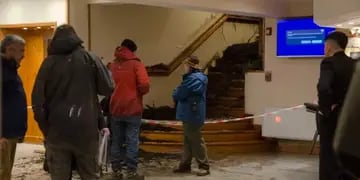 Un alud destrozó un hotel en Bariloche