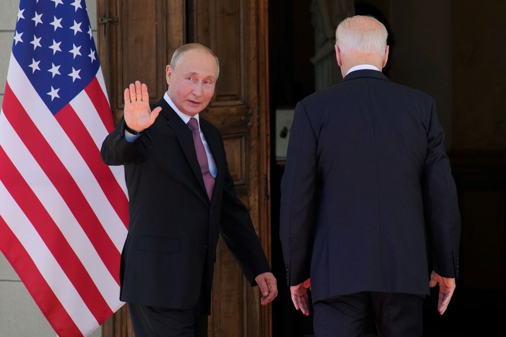 Joe Biden y Vladimir Putin, presidentes de Estados Unidos y Rusia respectivamente, se reúnen por primera vez en Ginebra, Suiza.