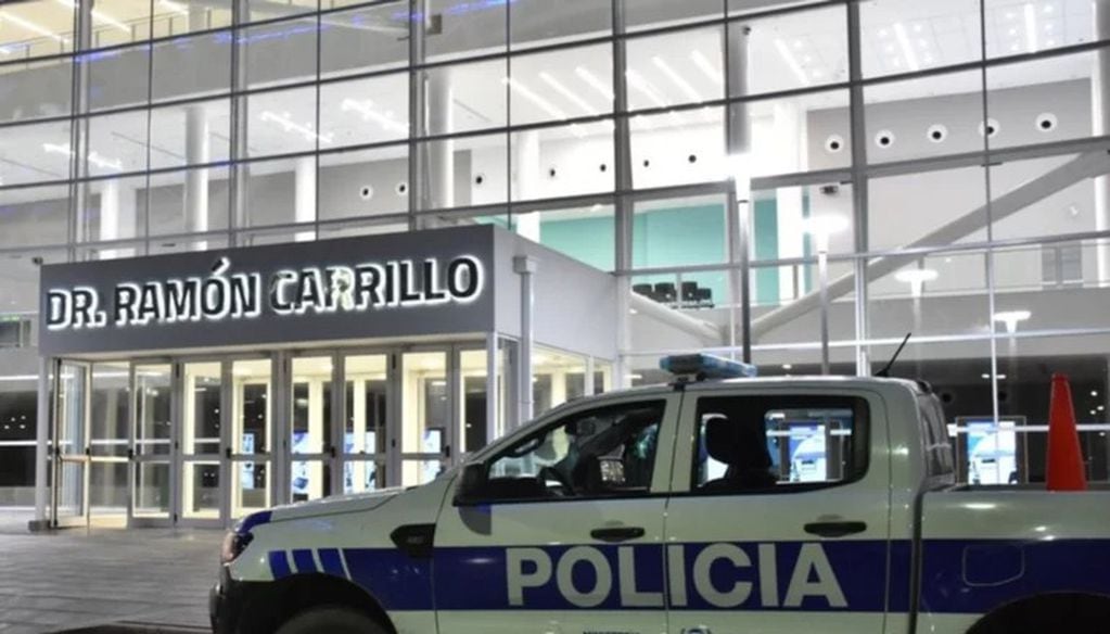 Custodia policial en el Hospital "Ramón Carrillo" (imagen ilustrativa)