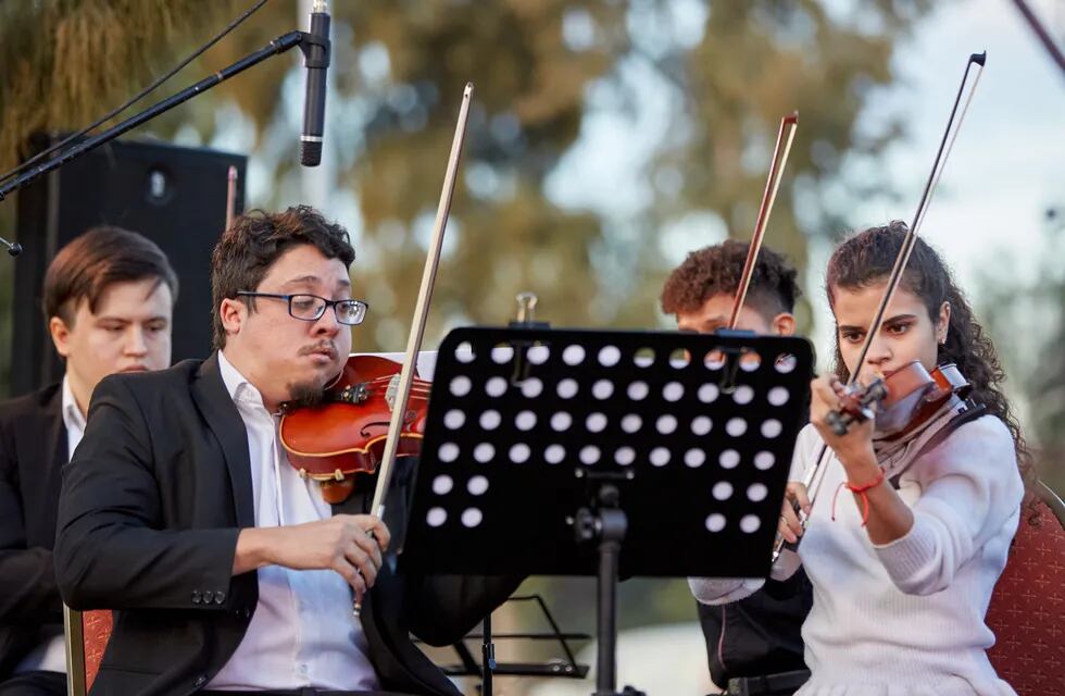 Las Heras abrió el concurso para integrar la Orquesta de Cámara Juvenil.