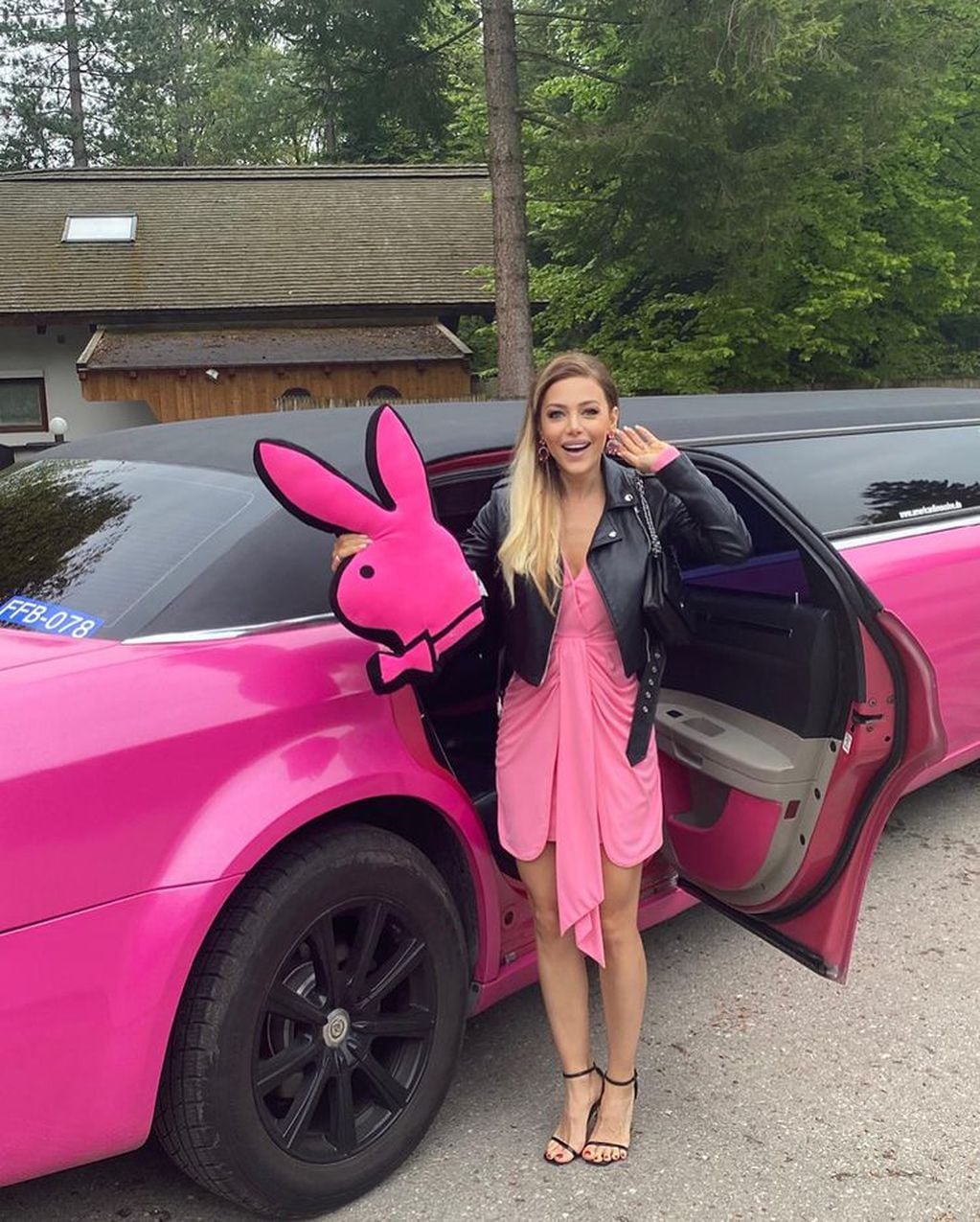 Evangelina Anderson se mostró de fiesta junto a la revista PlayBoy en su cuenta de Instagram