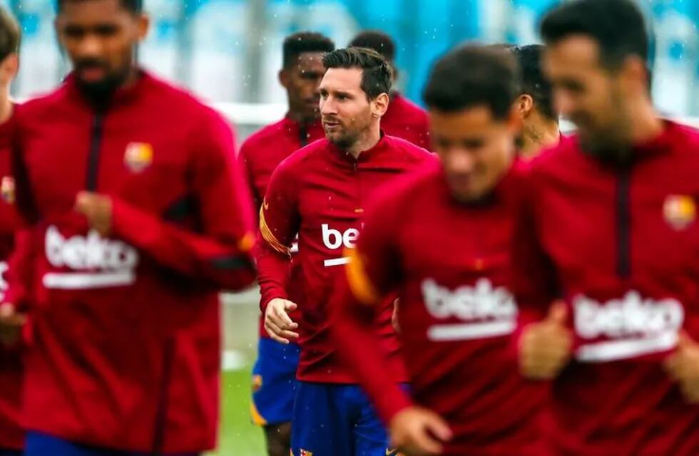 09/09/2020 Leo Messi, en el centro de la imagen, en el entrenamiento del 9 de septiembre de 2020 con el FC Barcelona DEPORTES FC BARCELONA