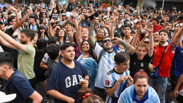 Futbol, festejos Argentina vs Polonia