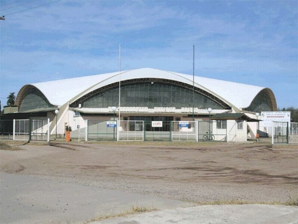Club Deportivo y Cultural Arroyito Polideportivo