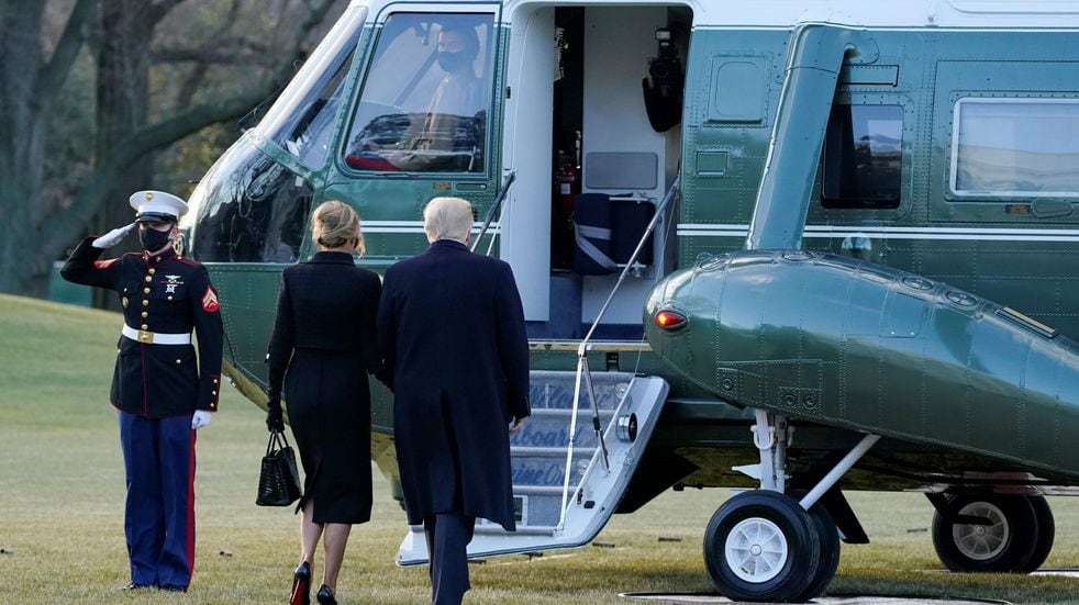 Donald y Melania Trump dejan la Casa Blanca por última vez