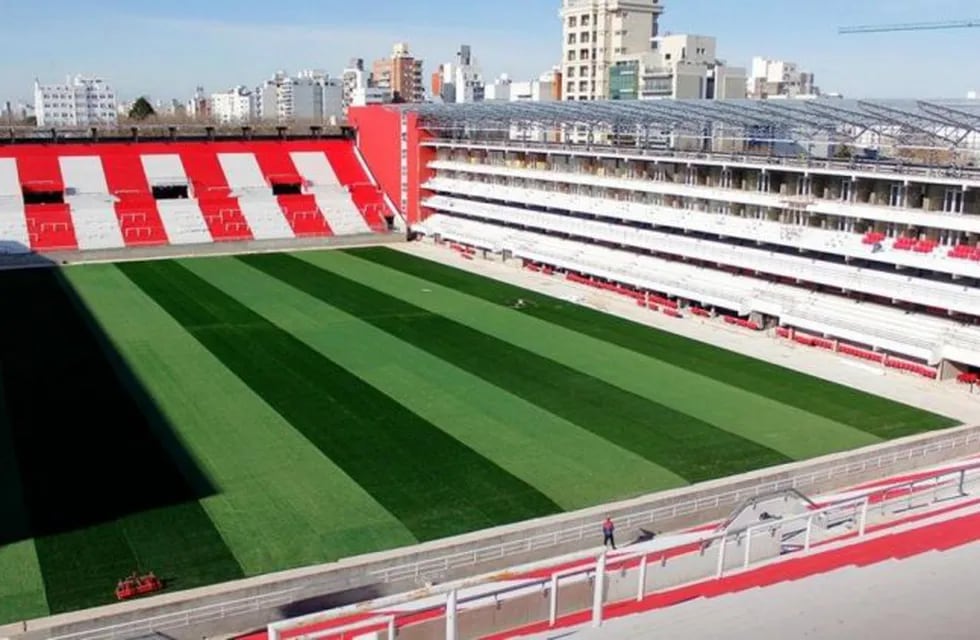El Nuevo Estadio Jorge Luis Hirschi en La plata (web).