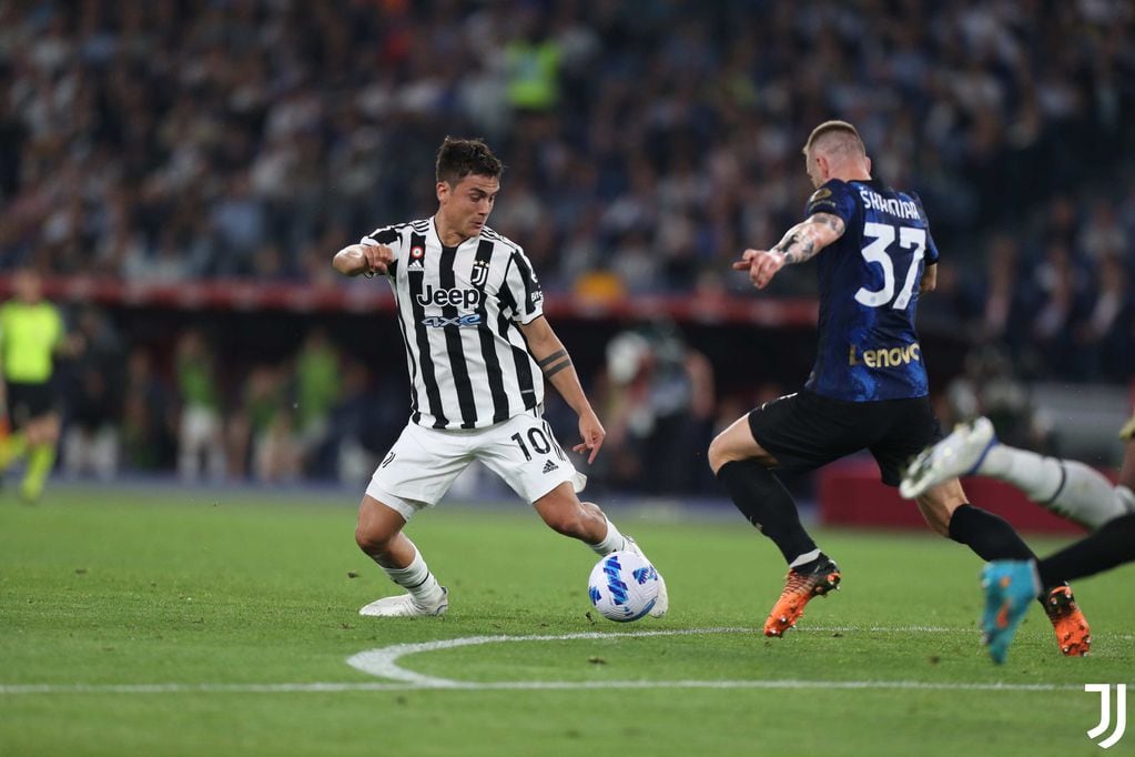 Juventus e Inter disputan la final de la Copa Italia.