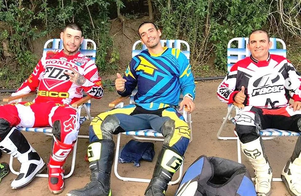 Ulises Bueno volvió a la práctica del motocross con sus amigos y familiares.