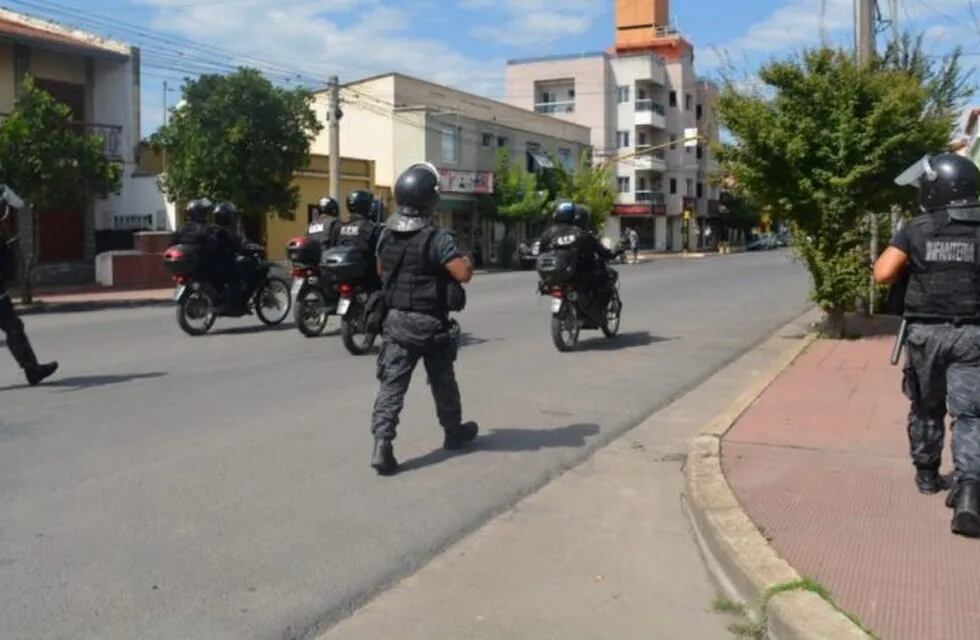Policía de Jujuy patrulla las calles