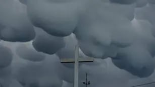 Nubes mammatus