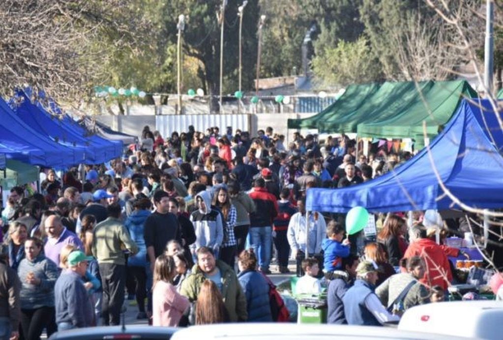 Feria de Pequeños y Medianos Productores en San Luis.