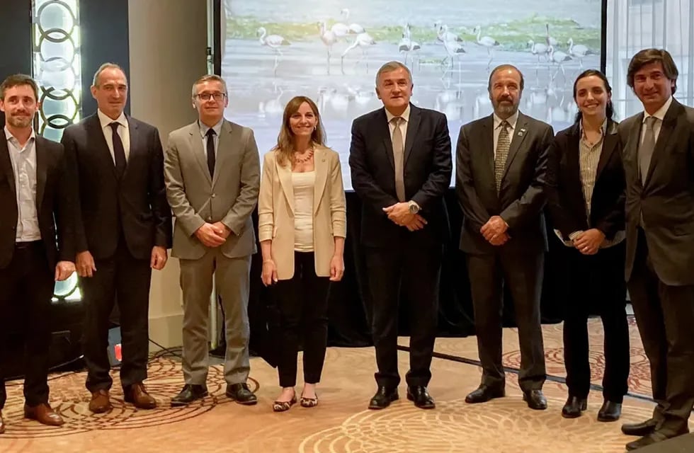 El gobernador de Jujuy, Gerardo Morales, junto a funcionarios y empresarios mineros forman parte de la delegación argentina en la PDAC 2022.
