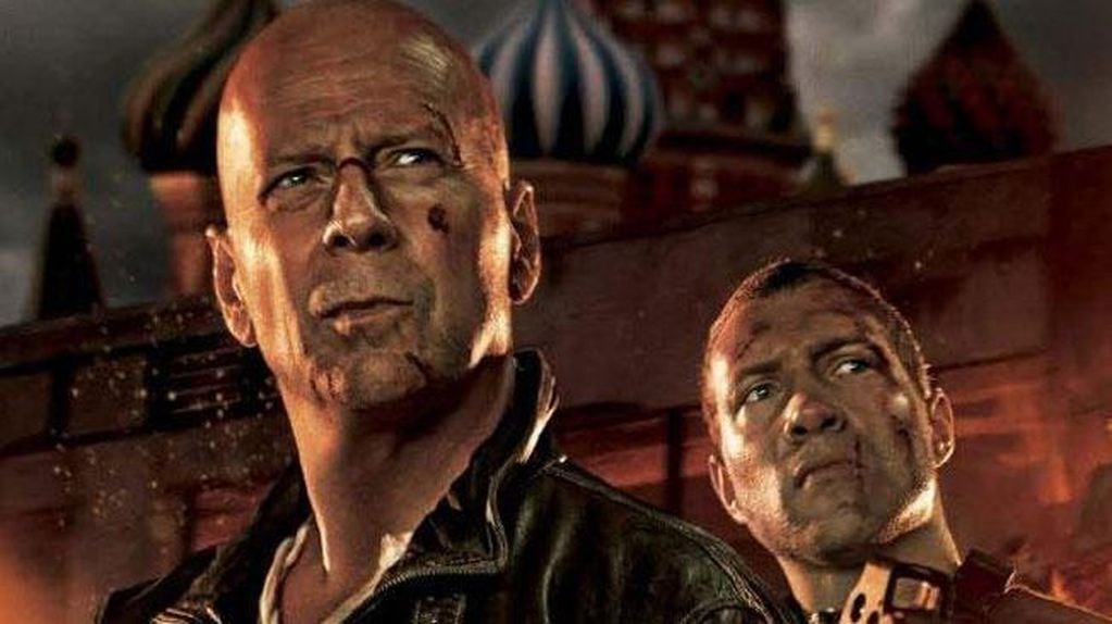 Bruce Willis y su hijo en "Duro de matar: Un buen día para morir".