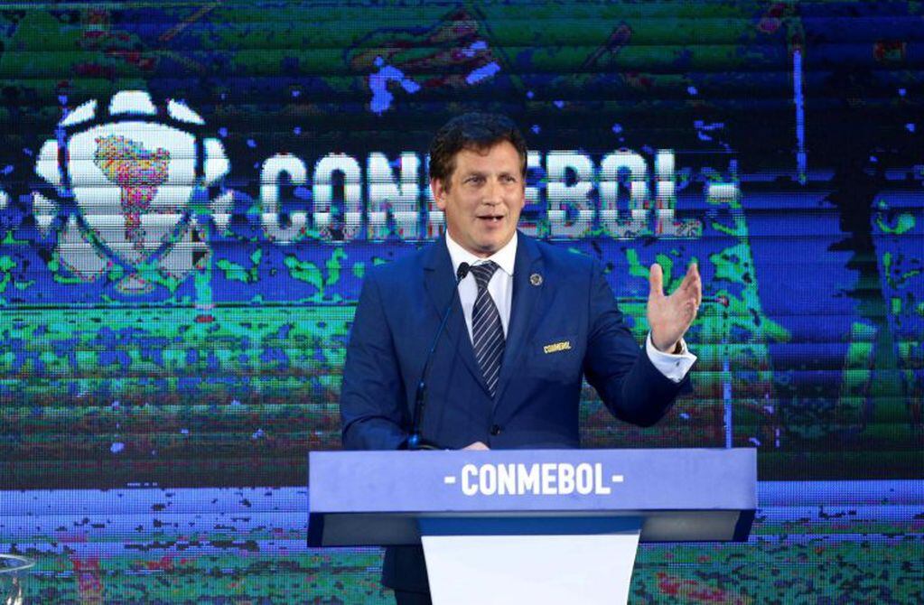 El presidente de la Confederación Sudamericana de Fútbol (Conmebol), Alejandro Domíguez. (Foto: EFE/Andrés Cristaldo)