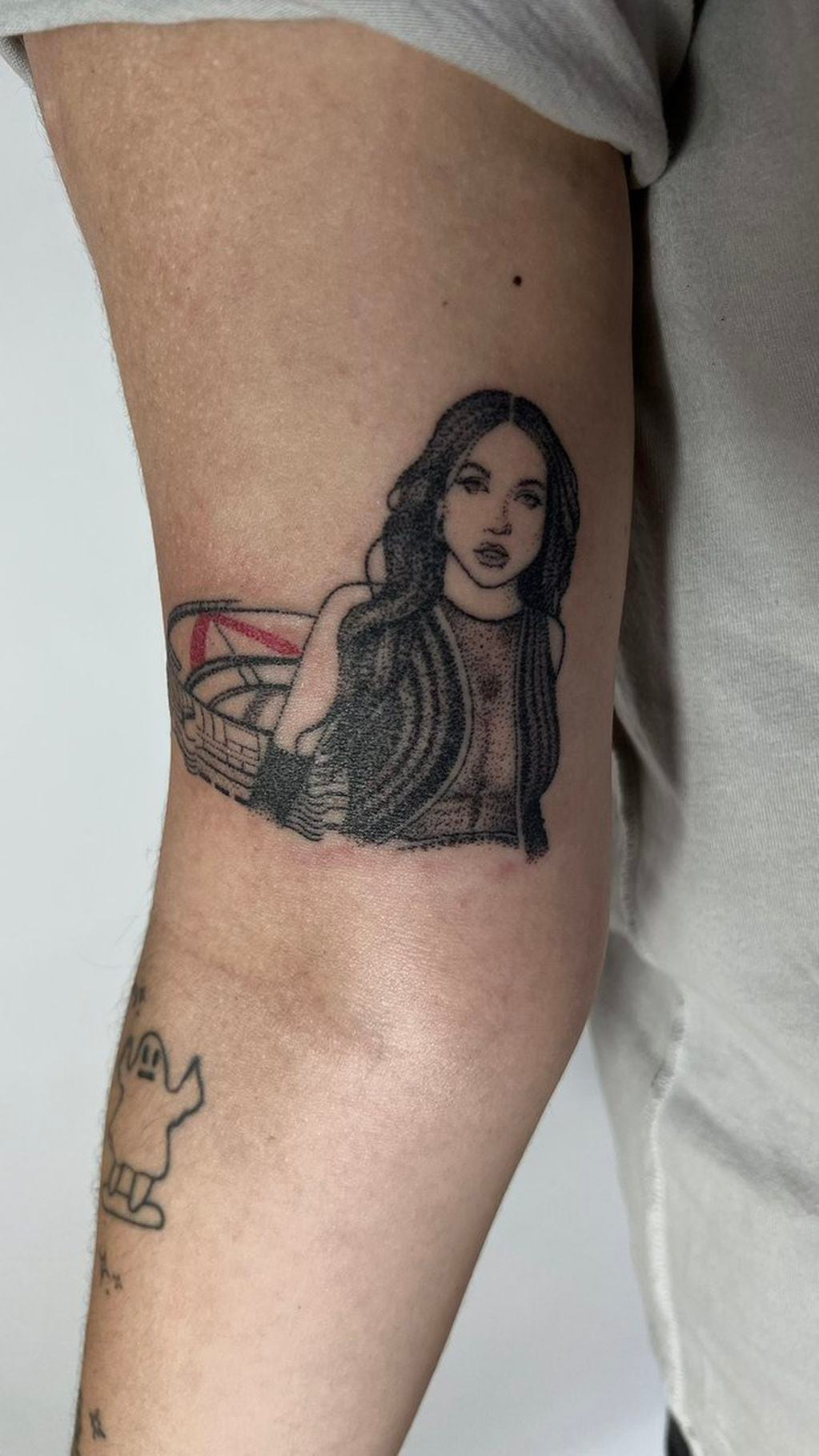 El tatuaje de la fan de María Becerra por los shows en River