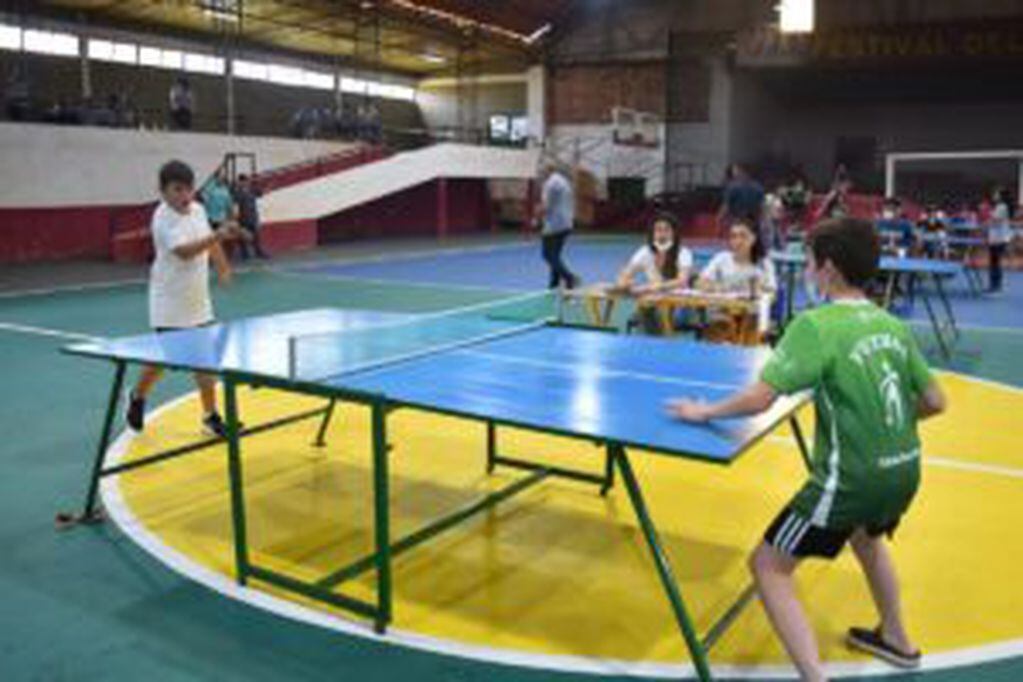 En Campo Grande tuvo lugar el Primer Torneo Municipal de Ping Pong .