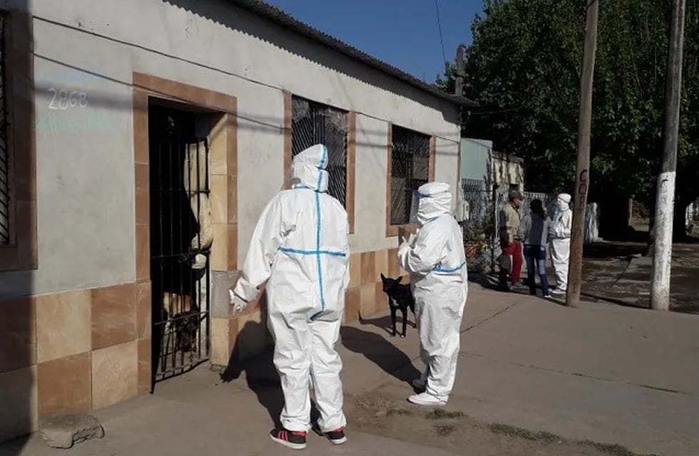 Coronavirus en Tucumán: la búsqueda de sintomáticos se trasladó a Villa Muñecas. (SECPT)