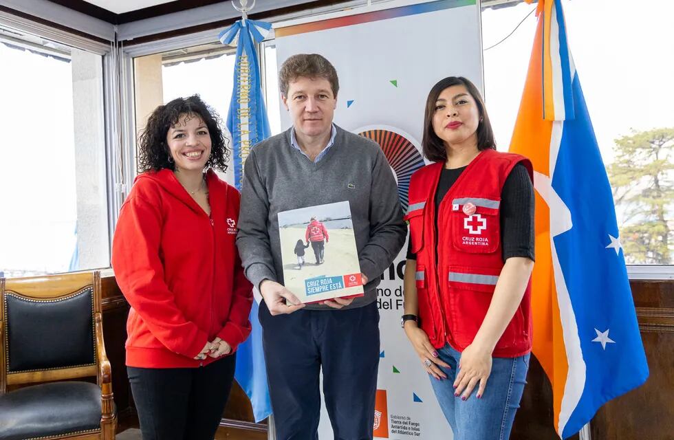 Melella se reunió con la Cruz Roja Ushuaia para trabajar en acciones conjuntas